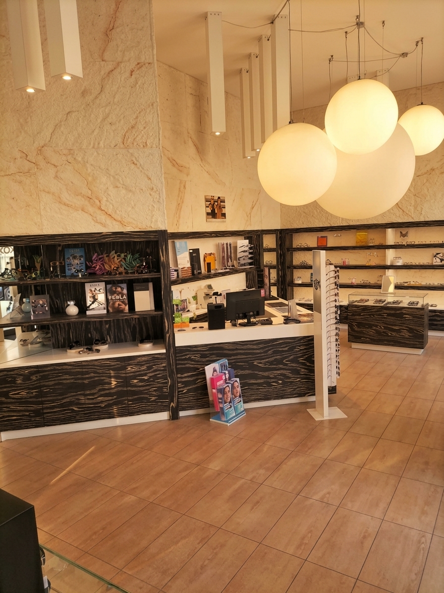 Inside the Stylottica Ceglie boutique